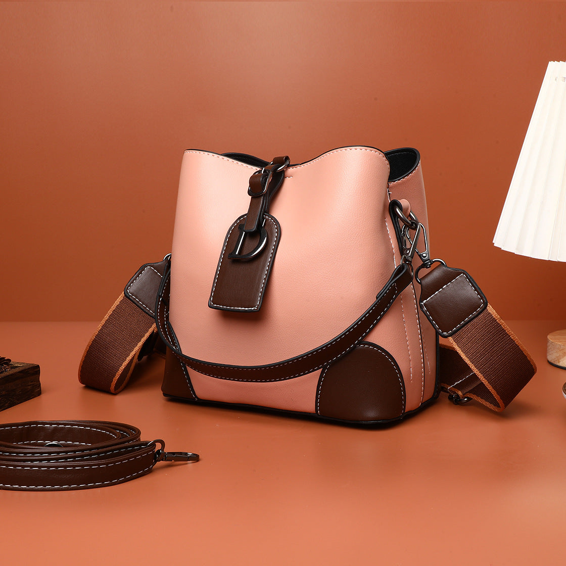 Nové trendy crossbody kabelky pro rok 2026