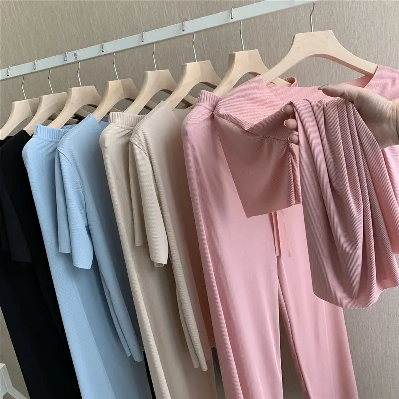 VENTA CALIENTE 50% DE DESCUENTOProductos de seda suave Manga corta + pantalones anchos  Conjunto de dos piezas