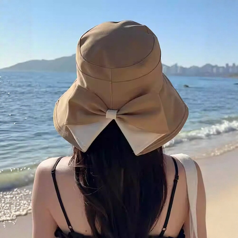 👒✨ Ženski sončni klobuk z pentljo in širokimi krajci - zložljiv, 360° zaščita 🎀